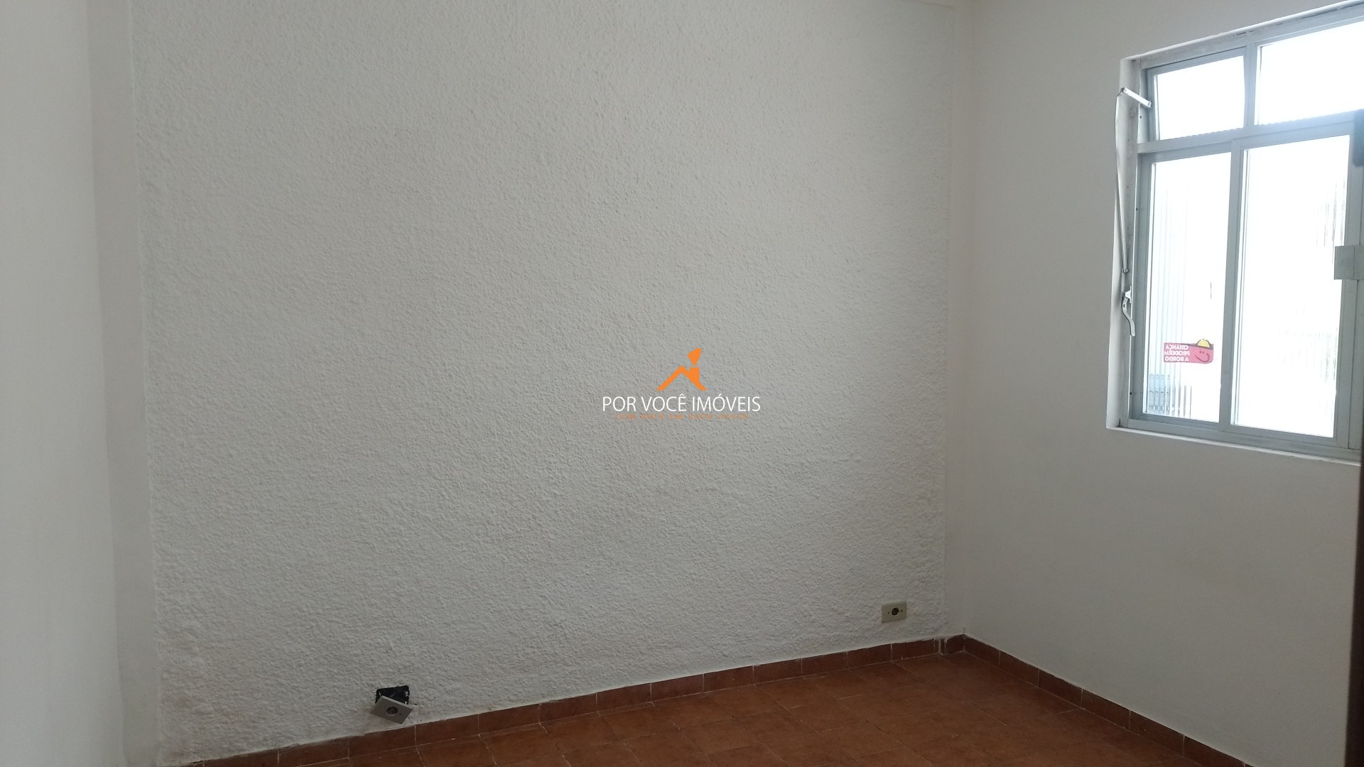 Casas na praia com vista para o mar