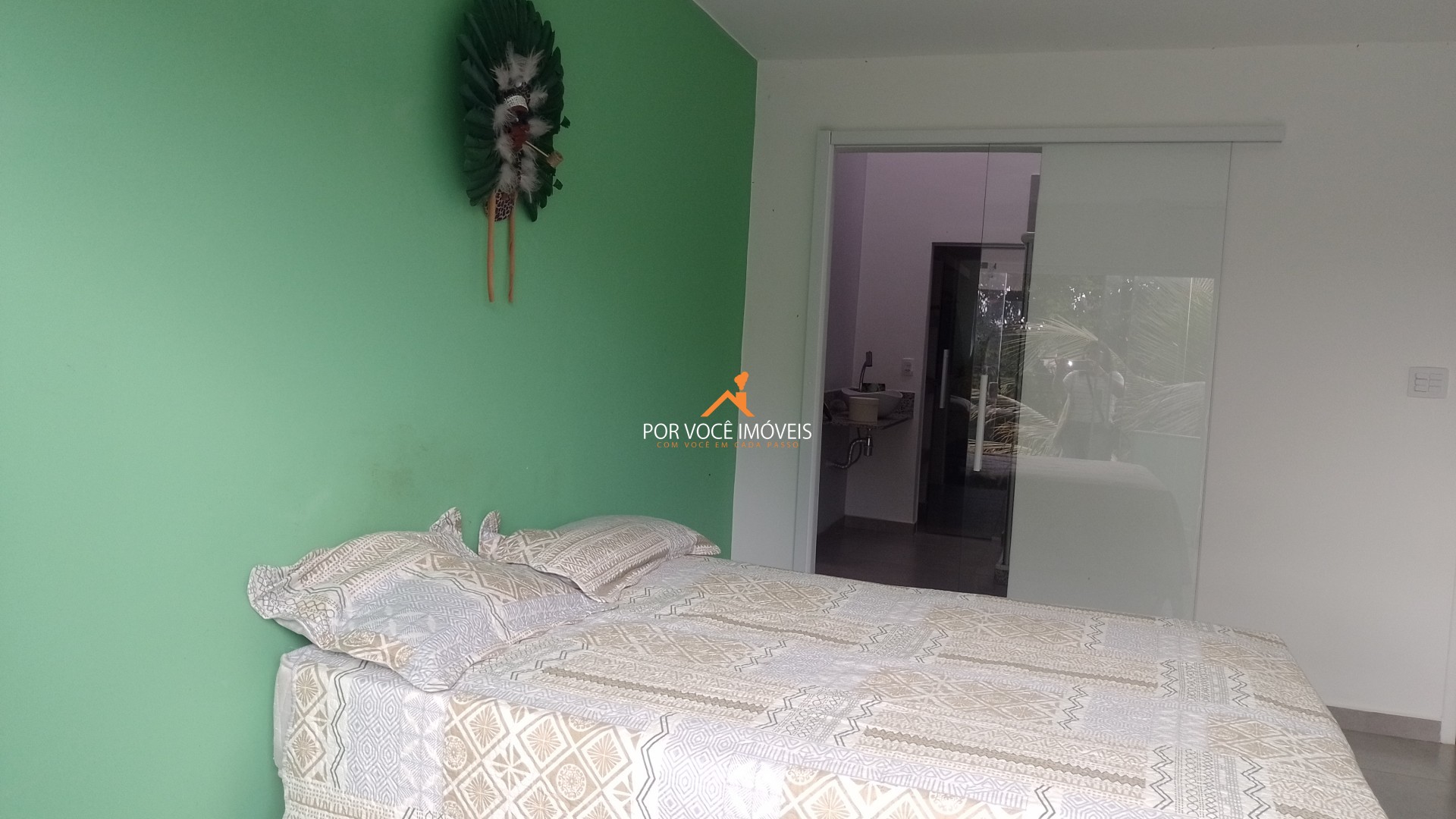 Casa com 2 quartos, duplex, com garagem para 2 carros