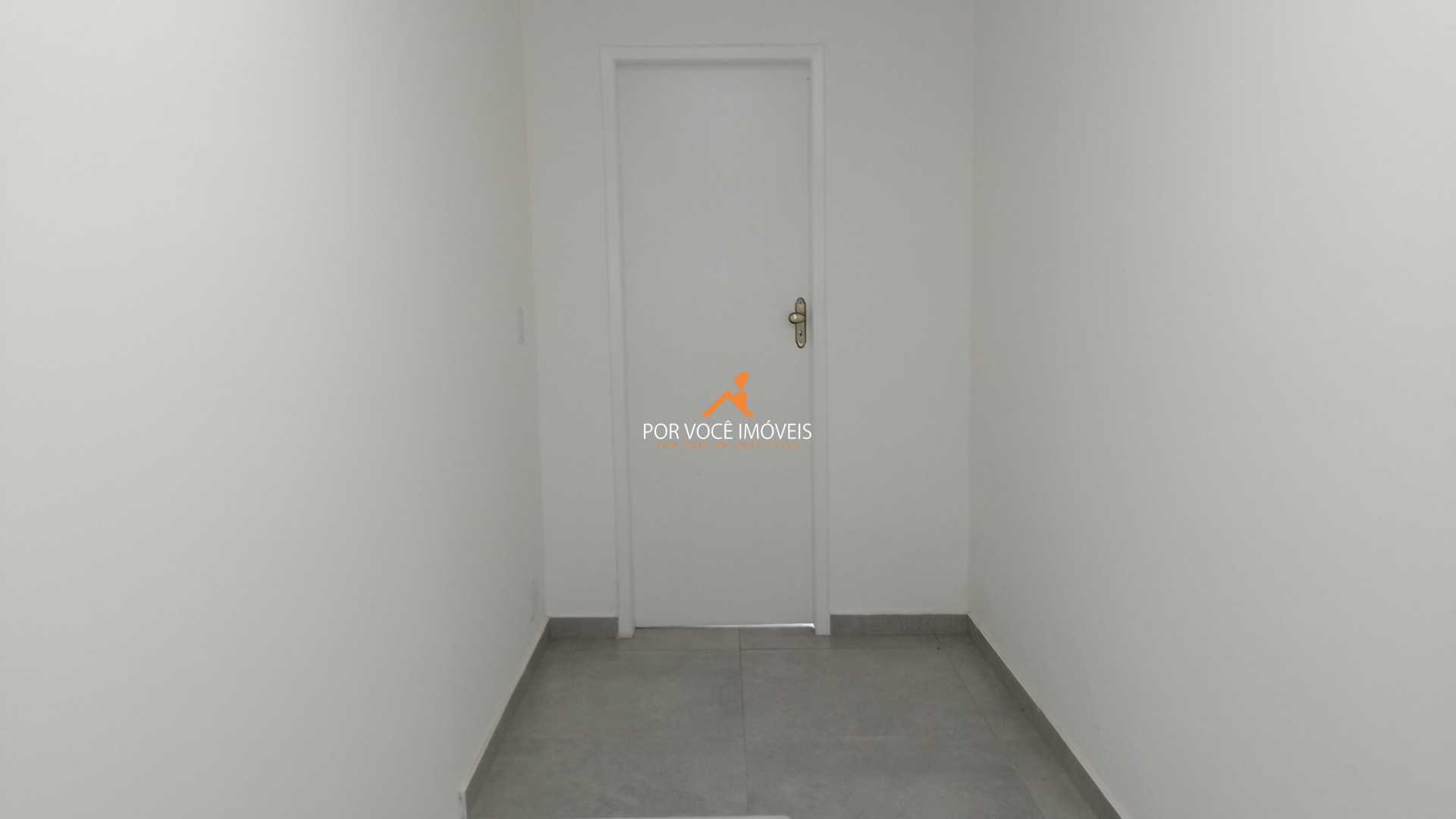 Casa com 2 quartos, duplex, com garagem para 2 carros
