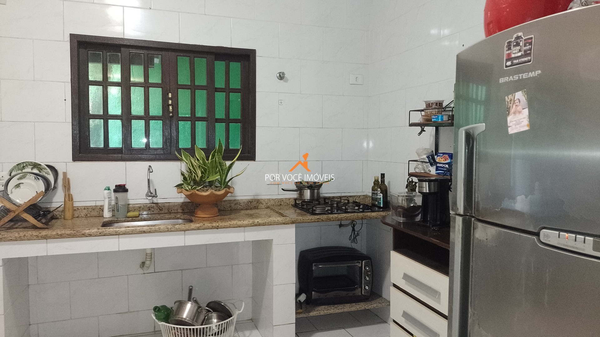 Casa com 2 quartos, duplex, com garagem para 2 carros