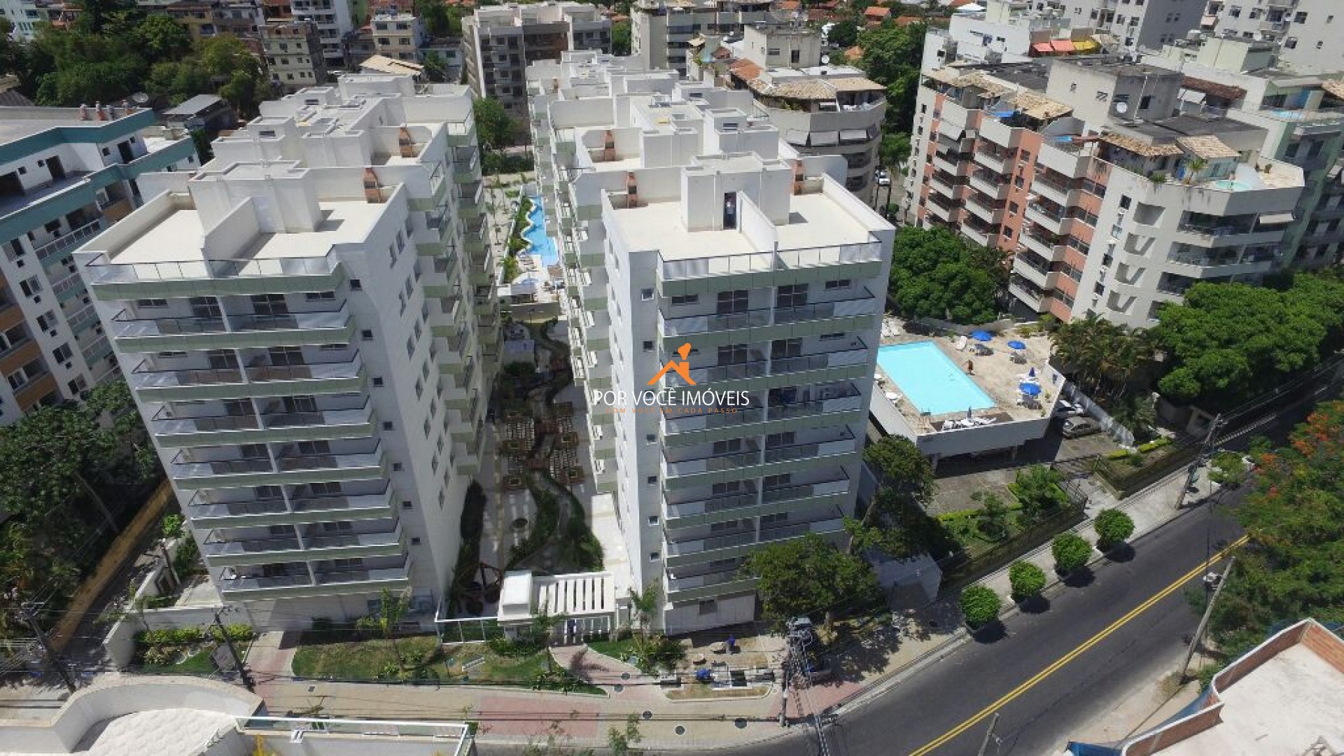 Apartamento para locação com 3 suítes no Condomínio Grand Village Freguesia Residence Club