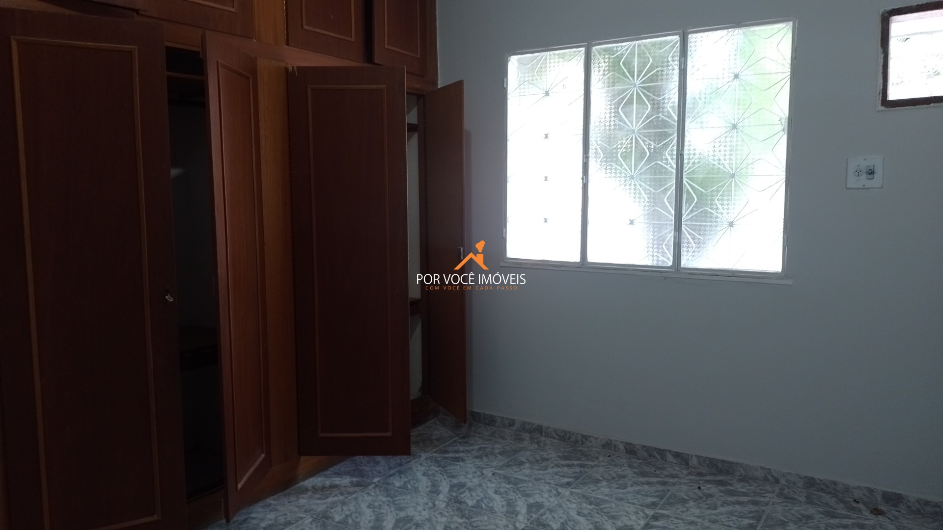 Casa com 3 quartos e garagem, Vila Nova, próximo ao Adonai