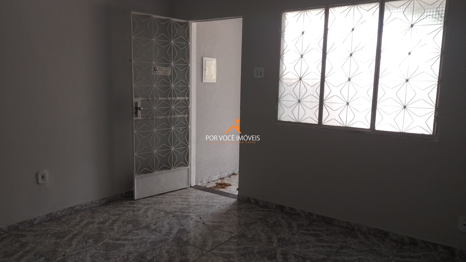 Casa com 3 quartos e garagem, Vila Nova, próximo ao Adonai