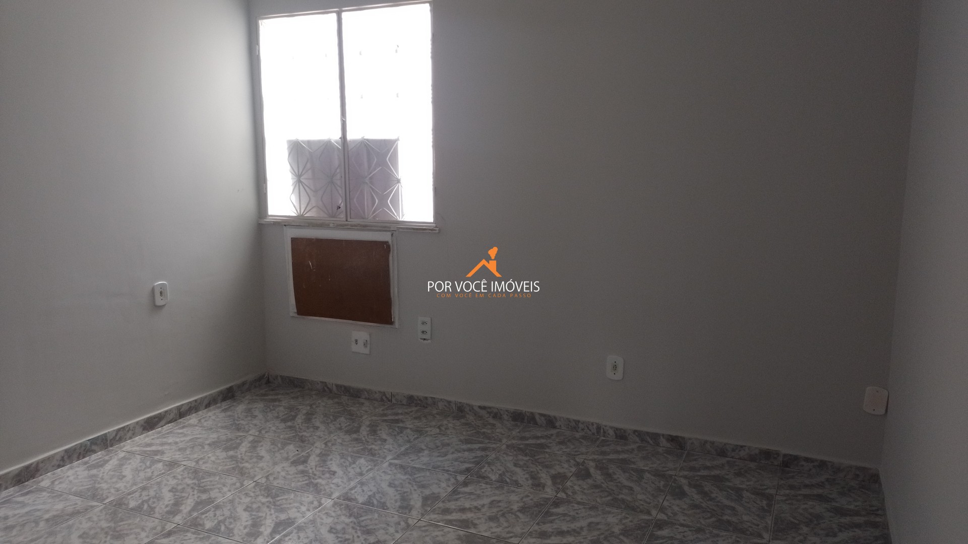 Casa com 3 quartos e garagem, Vila Nova, próximo ao Adonai