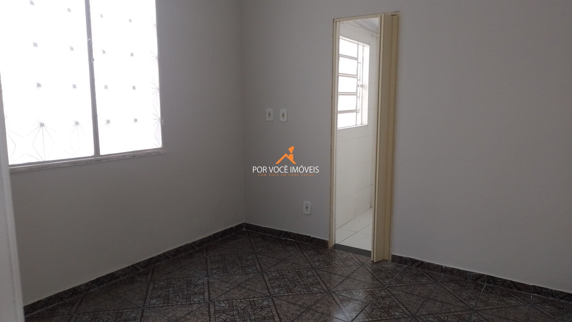 Casa com 3 quartos e garagem, Vila Nova, próximo ao Adonai