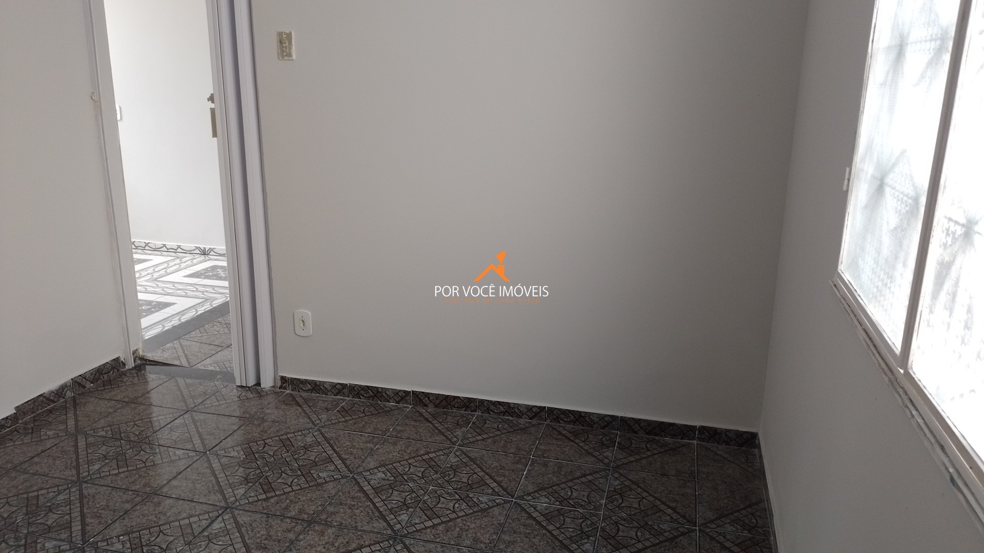 Casa com 3 quartos e garagem, Vila Nova, próximo ao Adonai