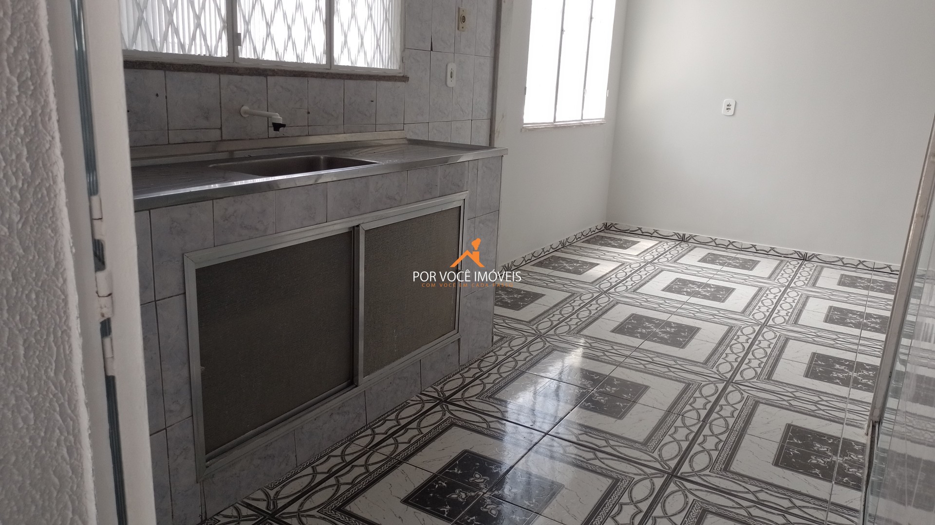 Casa com 3 quartos e garagem, Vila Nova, próximo ao Adonai