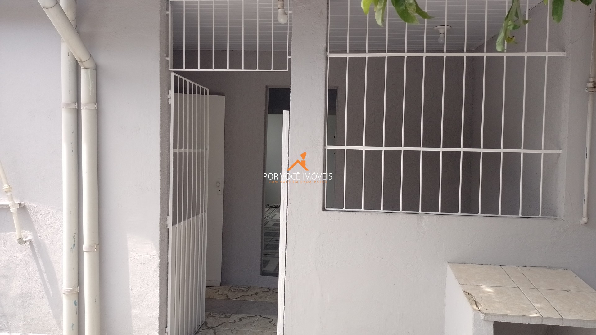 Casa com 3 quartos e garagem, Vila Nova, próximo ao Adonai