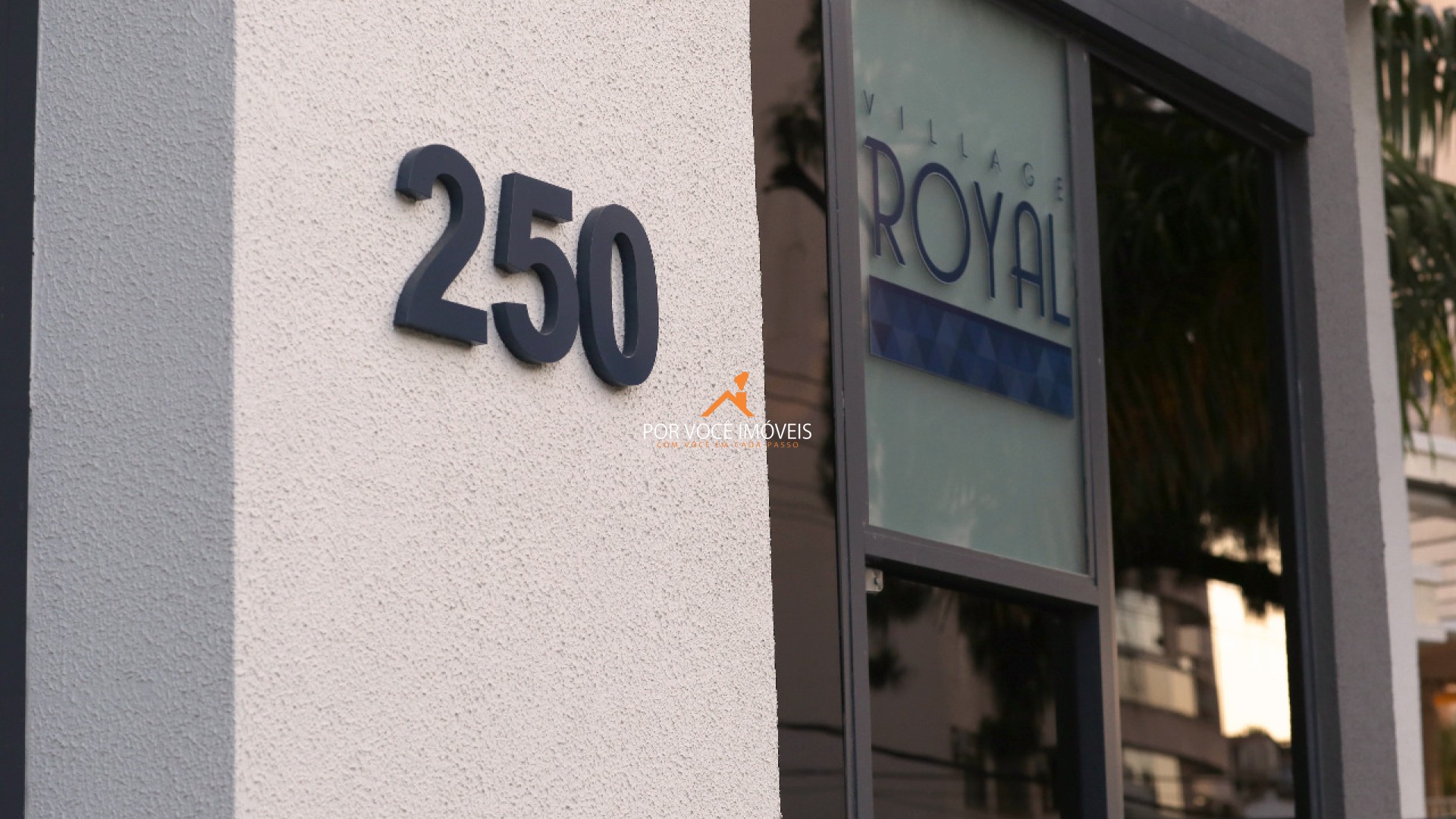 Cobertura com 3 quartos no Condomínio Village Royal