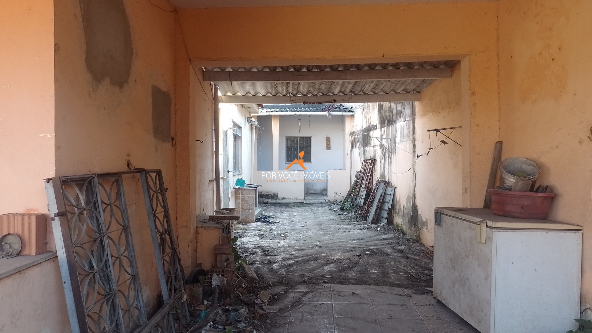 Casa com 2 quartos sendo 1 suíte, na Praça do Corinto