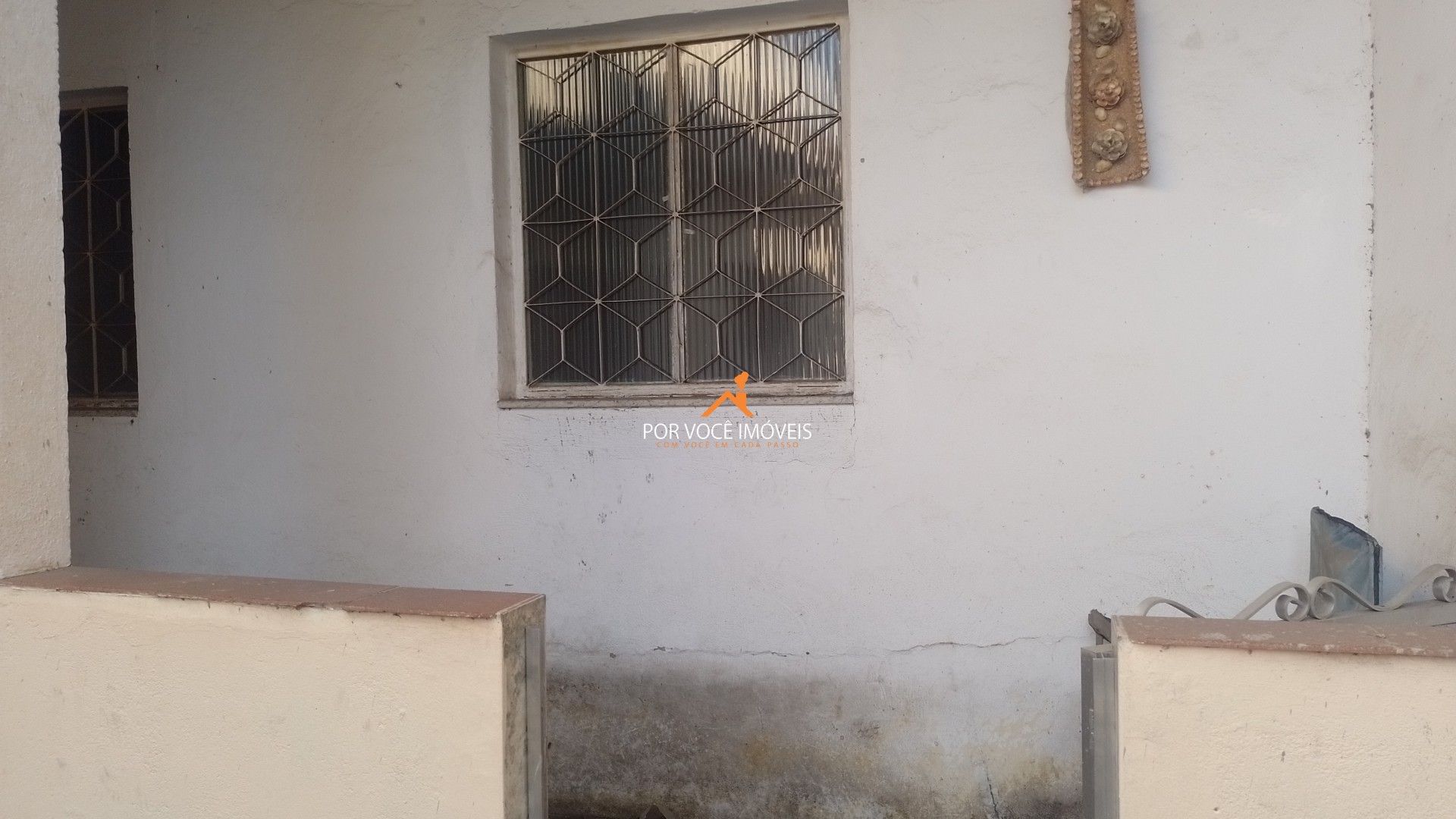 Casa com 2 quartos sendo 1 suíte, na Praça do Corinto