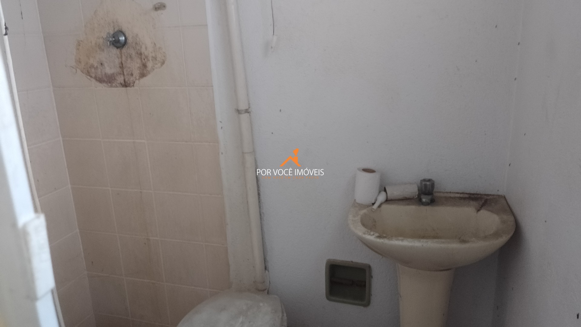 Casa com 2 quartos sendo 1 suíte, na Praça do Corinto