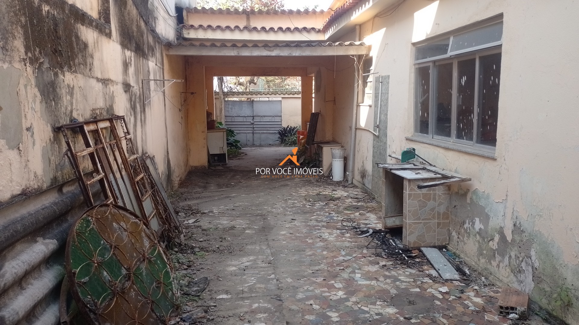 Casa com 2 quartos sendo 1 suíte, na Praça do Corinto