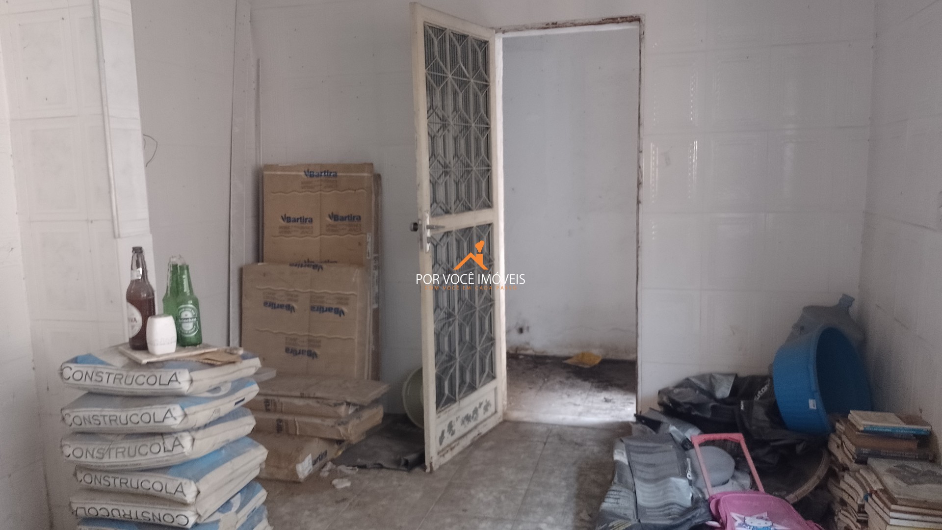 Casa com 2 quartos sendo 1 suíte, na Praça do Corinto