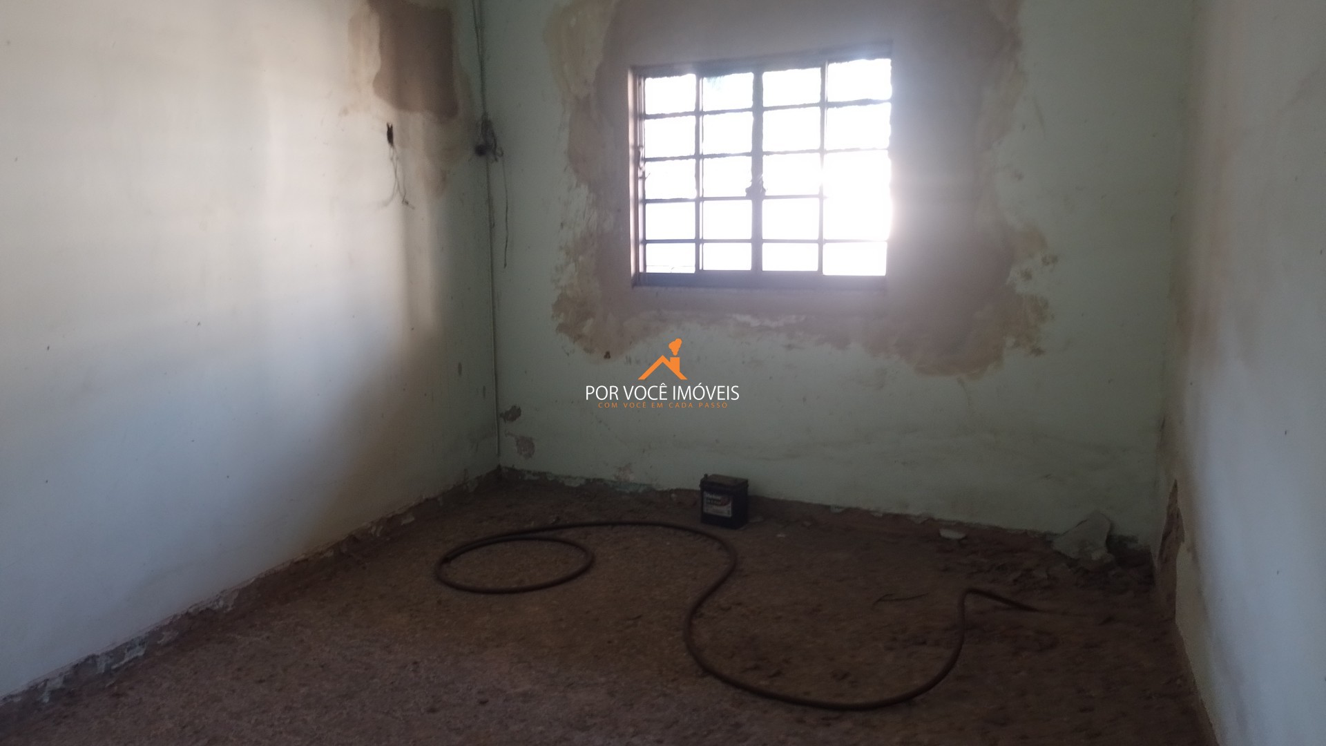 Casa com 2 quartos sendo 1 suíte, na Praça do Corinto