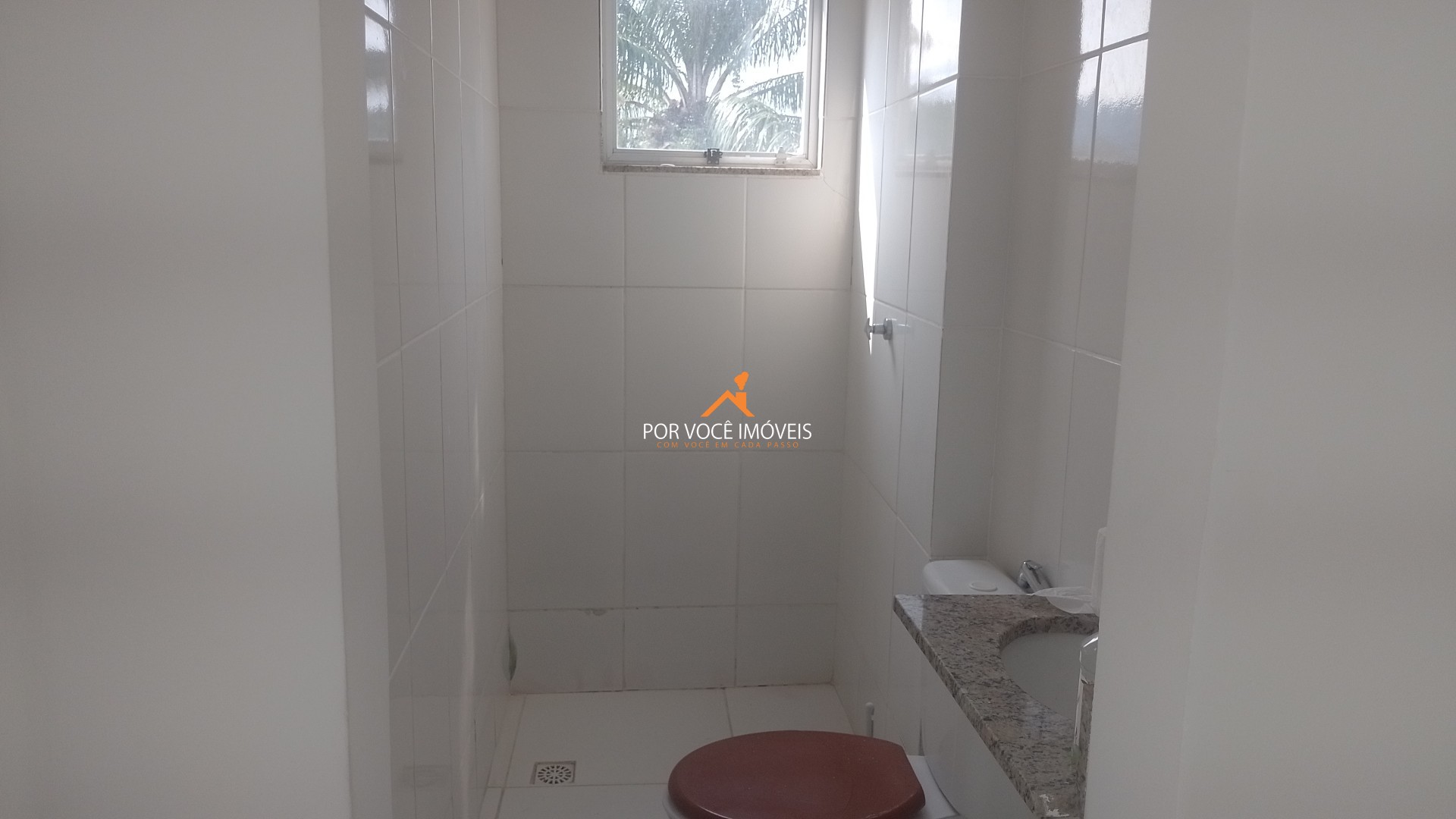 Casa com 2 suítes em Condomínio ao lado do West Shopping