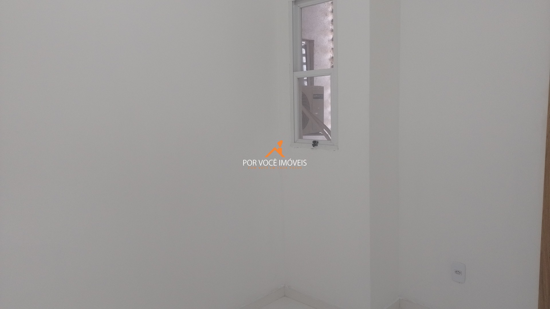 Casa com 2 suítes em Condomínio ao lado do West Shopping