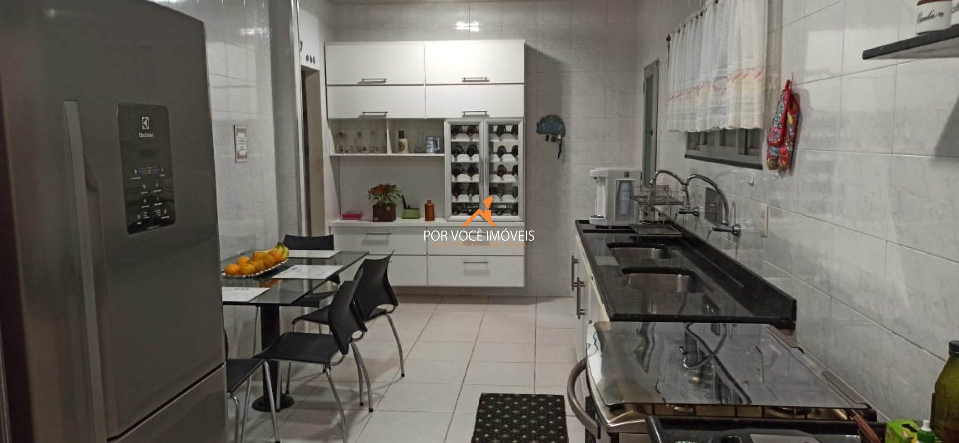Casa com 3 quartos em Condomínio, próximo ao Hospital Oeste D'or
