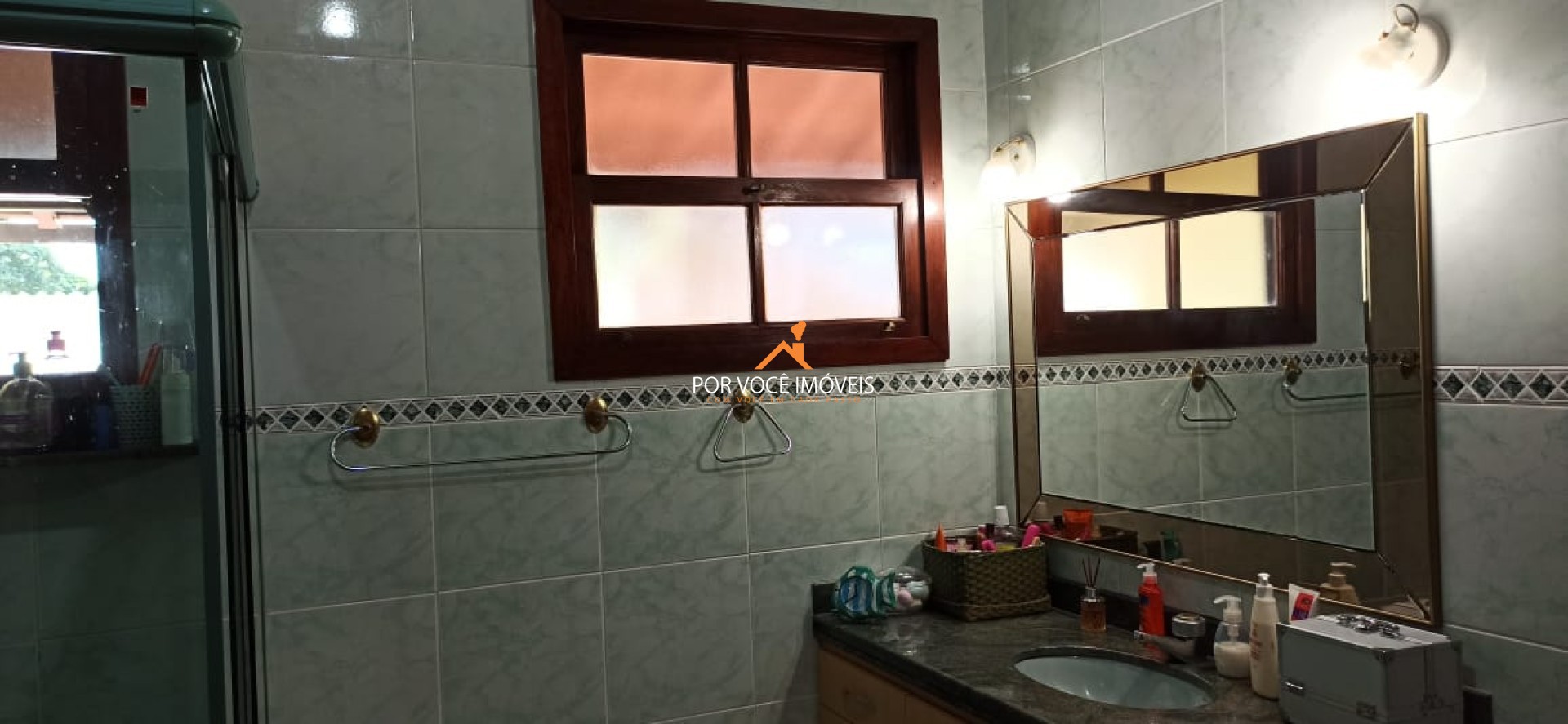 Casa com 3 quartos em Condomínio, próximo ao Hospital Oeste D'or