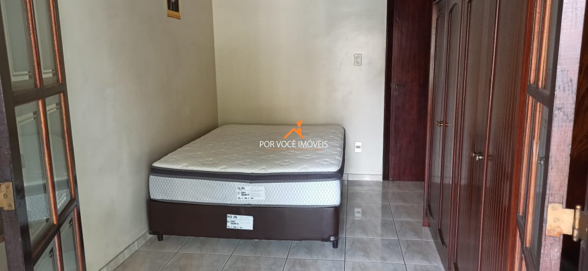 Casa com 3 quartos em Condomínio, próximo ao Hospital Oeste D'or
