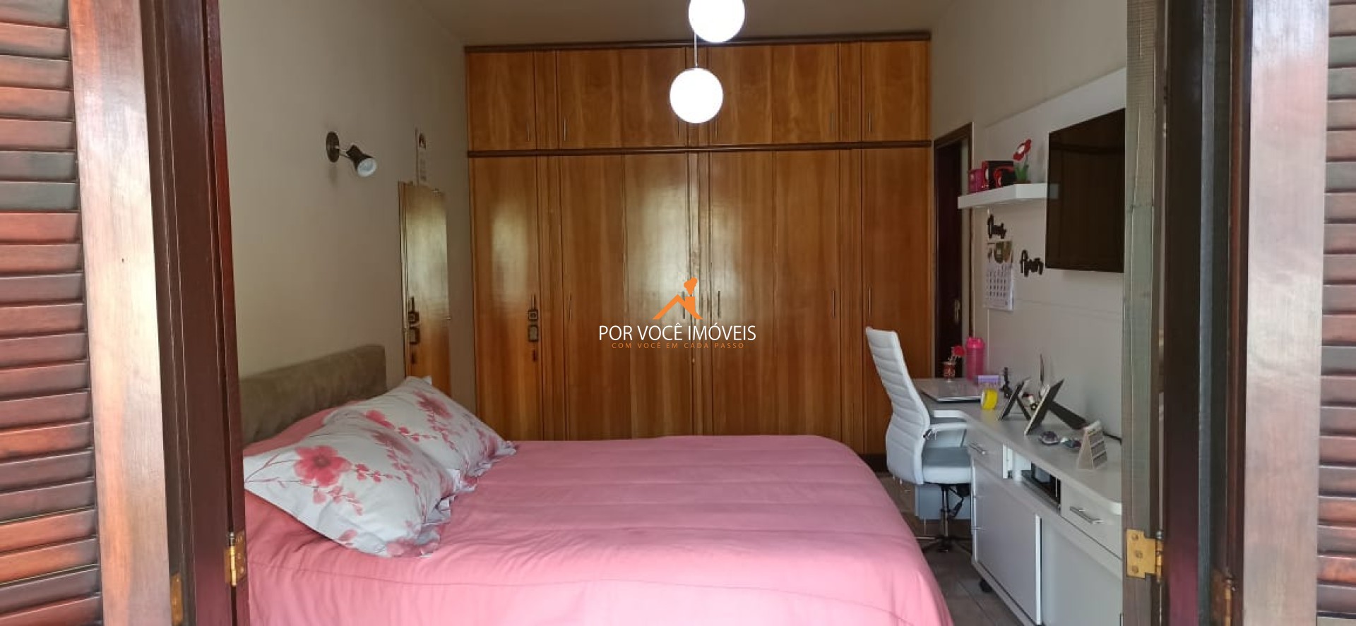 Casa com 3 quartos em Condomínio, próximo ao Hospital Oeste D'or