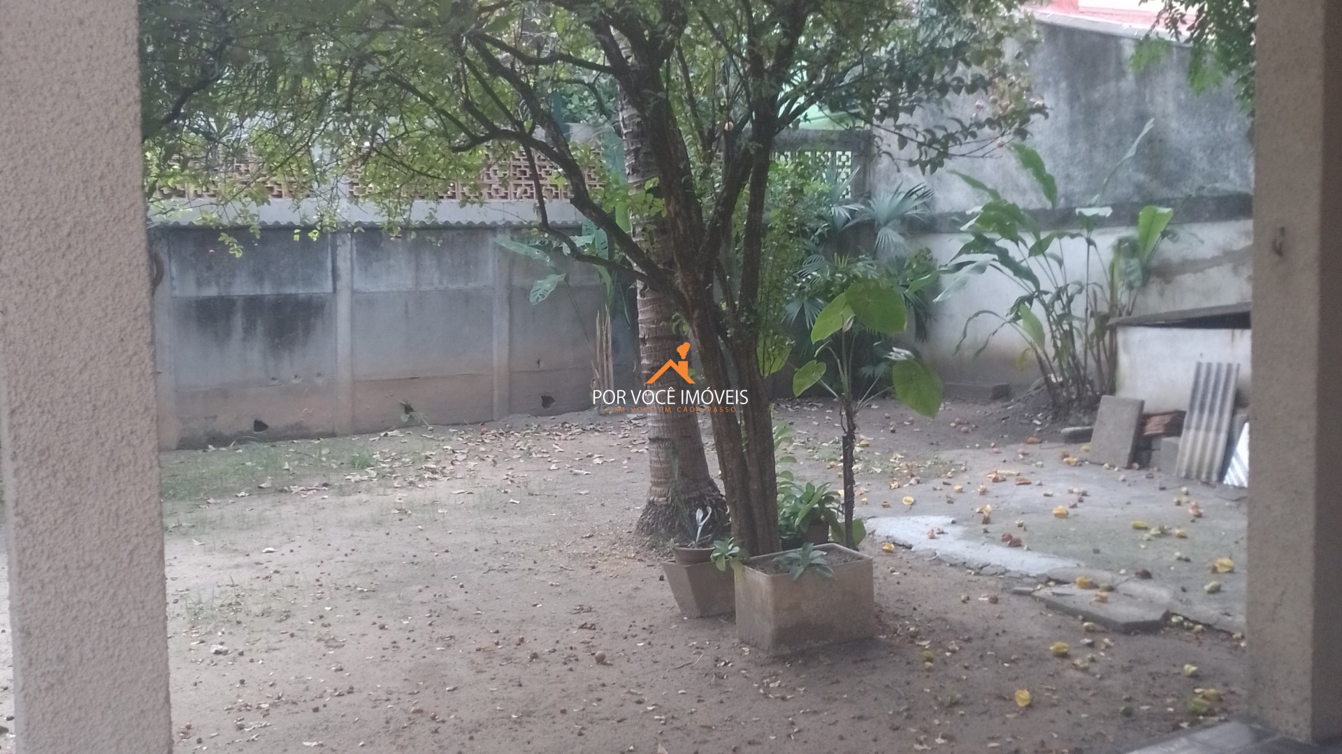 Casa duplex com 3 quartos, no Centro, próximo ao Assaí