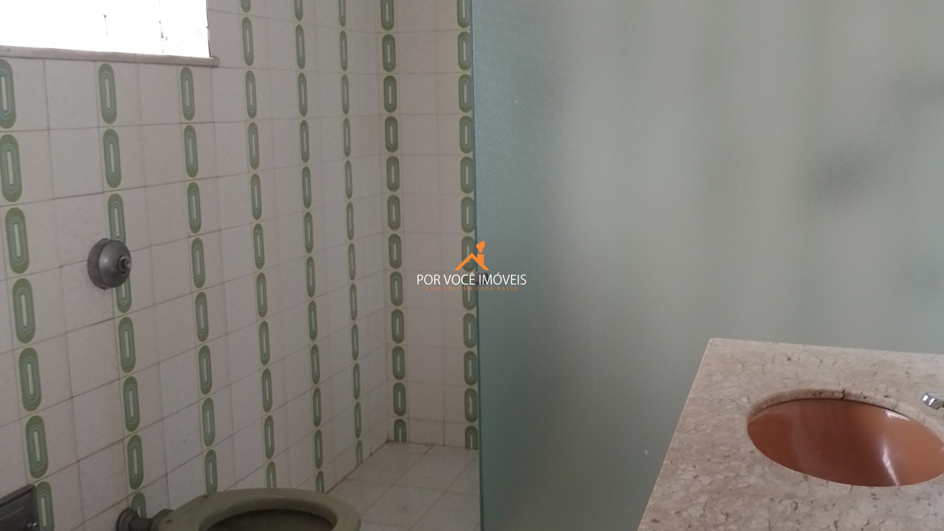 Casa duplex com 3 quartos, no Centro, próximo ao Assaí