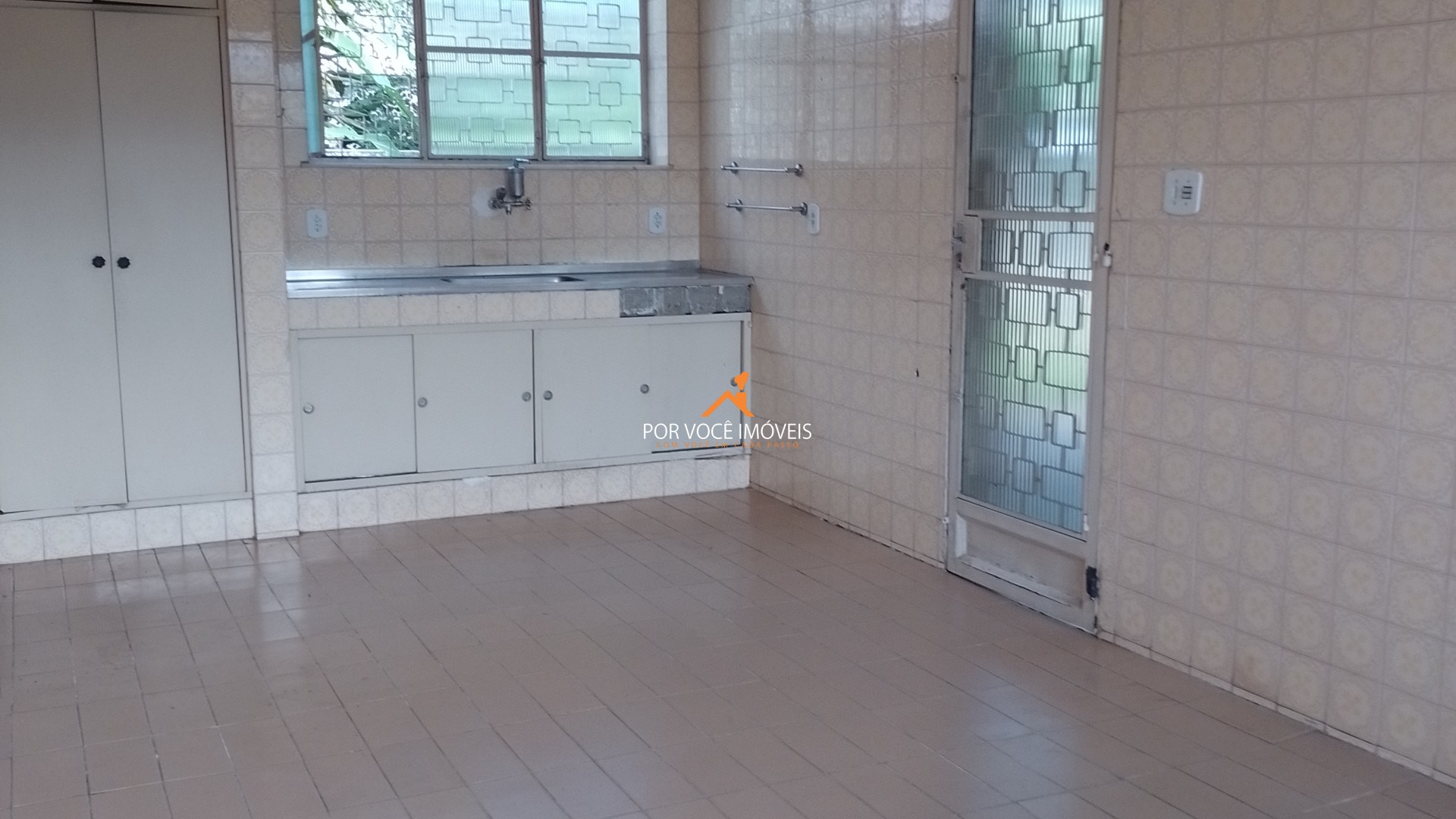 Casa duplex com 3 quartos, no Centro, próximo ao Assaí