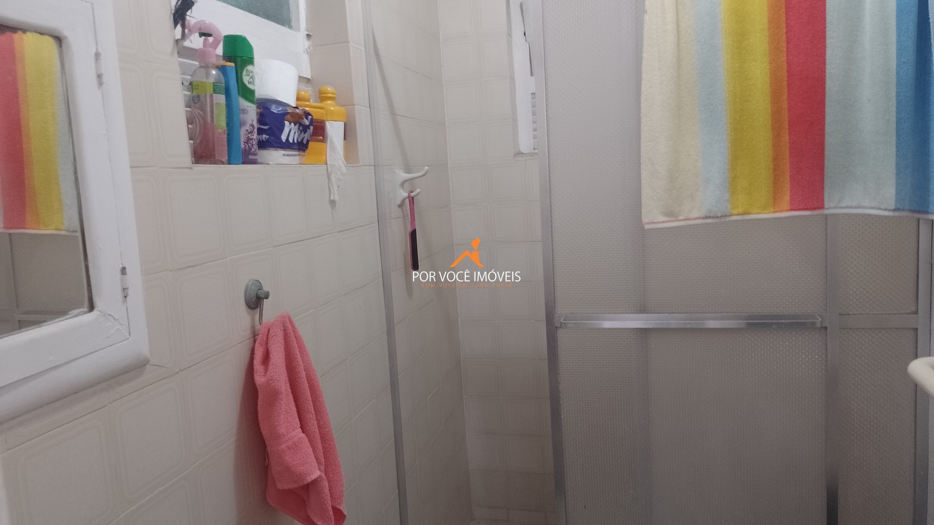Casa com 2 quartos, sendo 1 suíte de frente para o mar