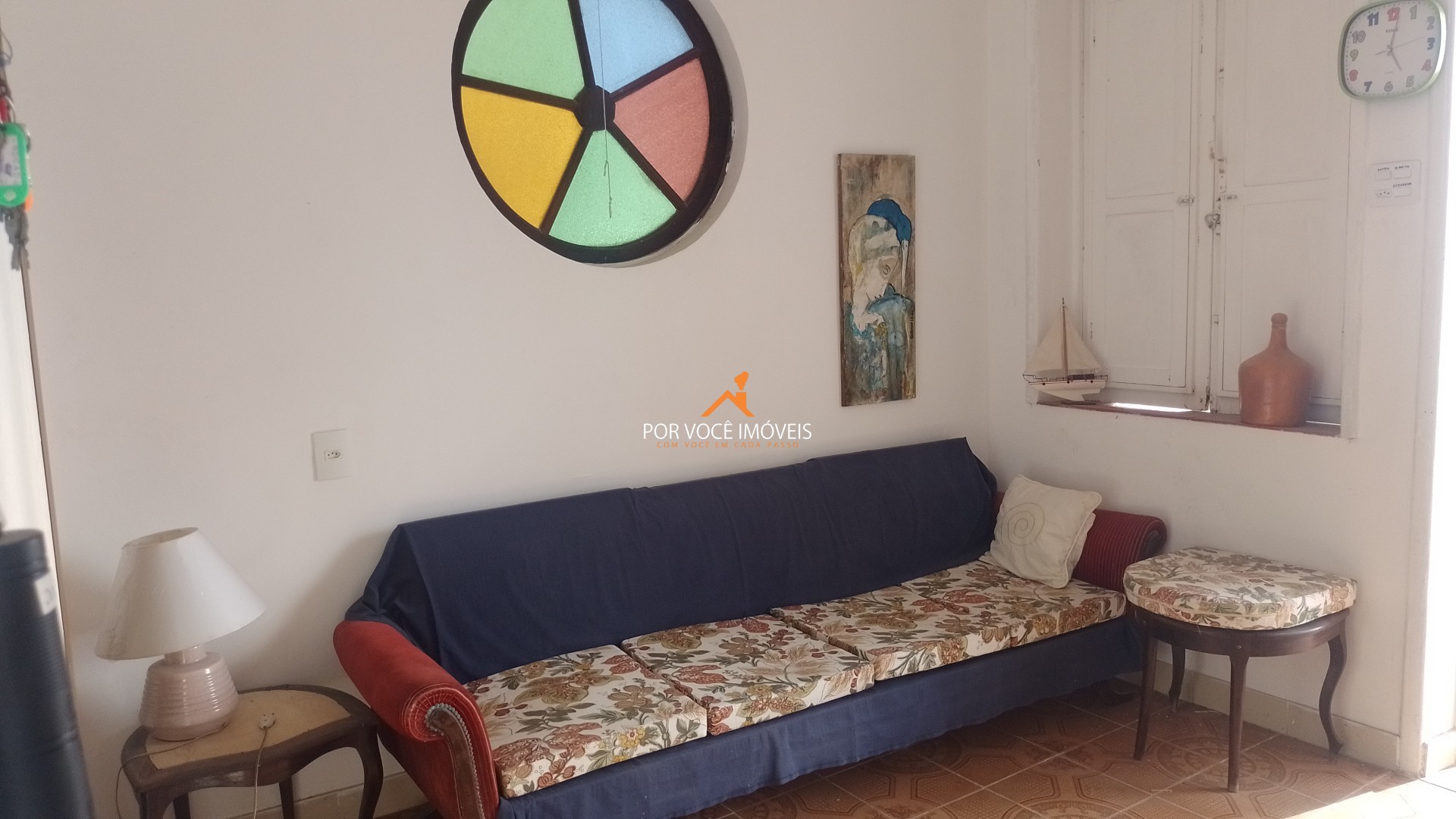 Casa com 2 quartos, sendo 1 suíte de frente para o mar