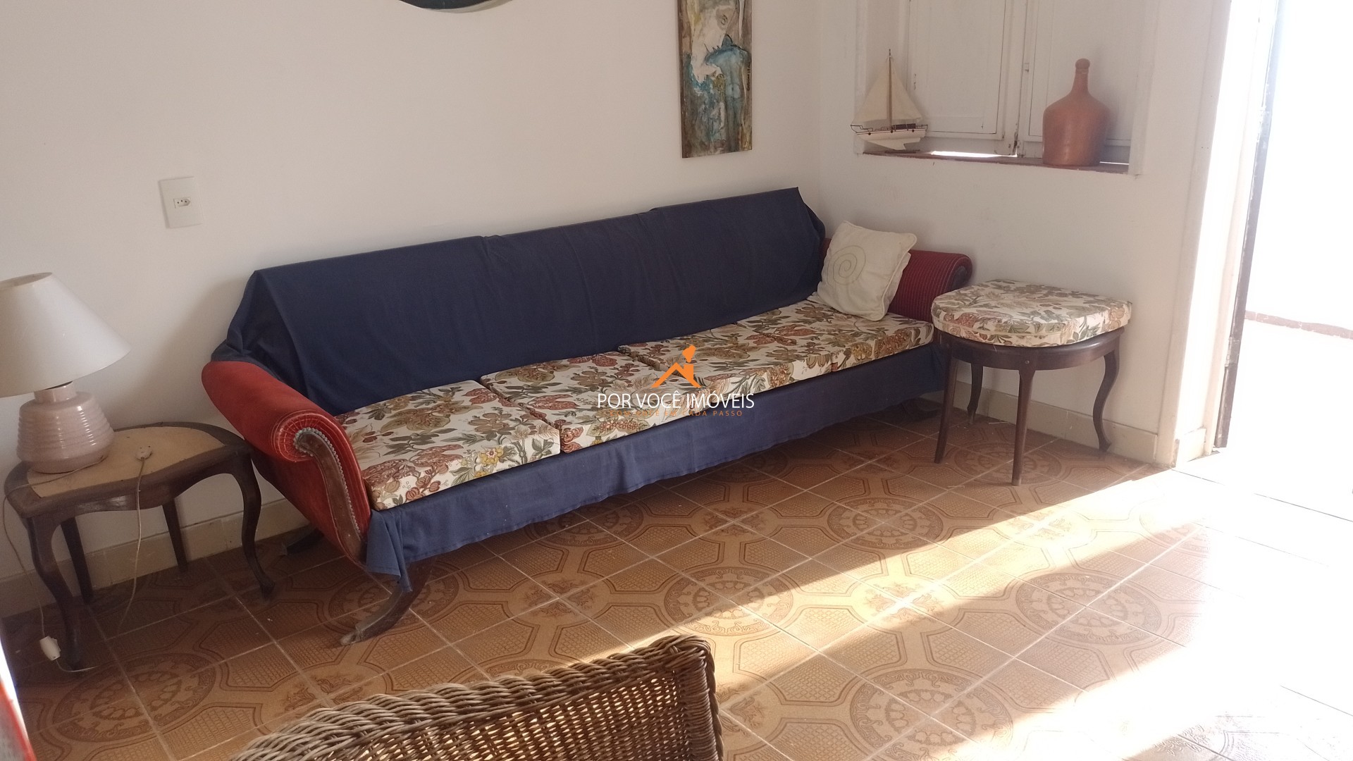 Casa com 2 quartos, sendo 1 suíte de frente para o mar