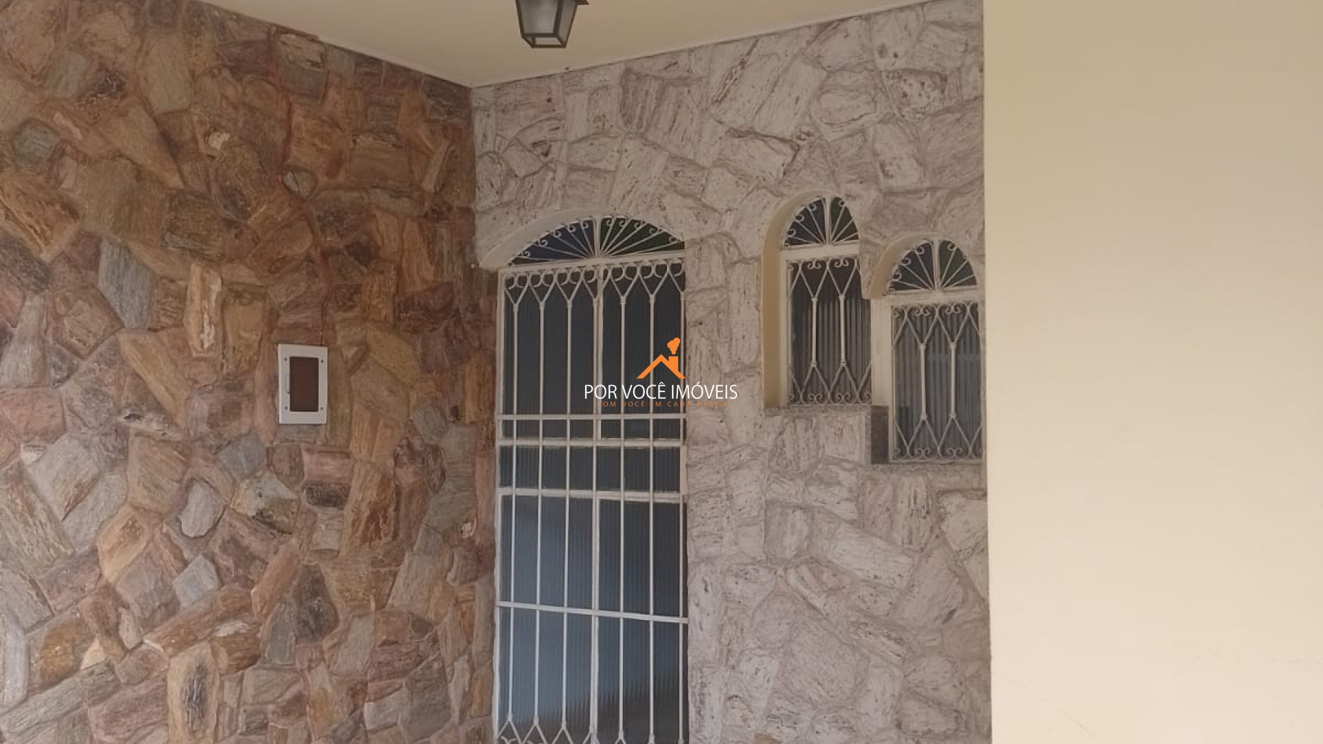 Casa Linear no Adriana com 2 quartos e garagem 