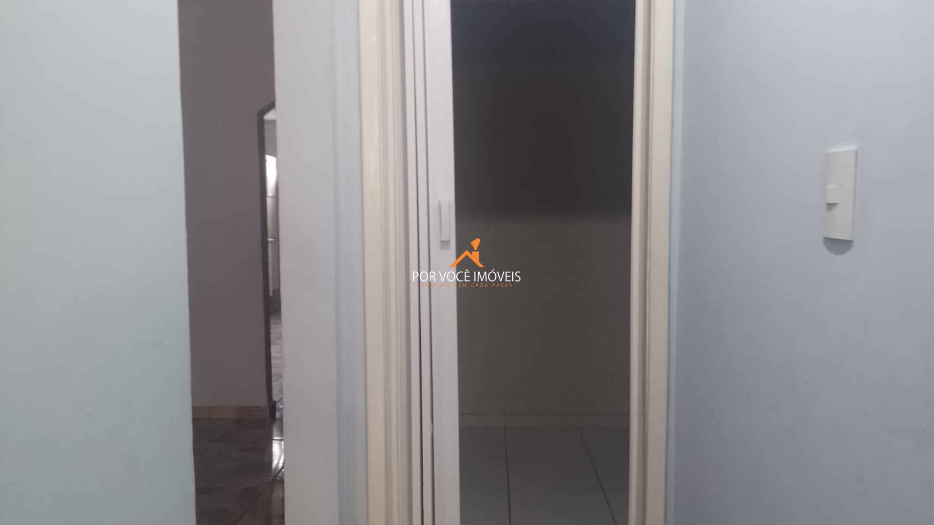 Casa Linear no Adriana com 2 quartos e garagem 