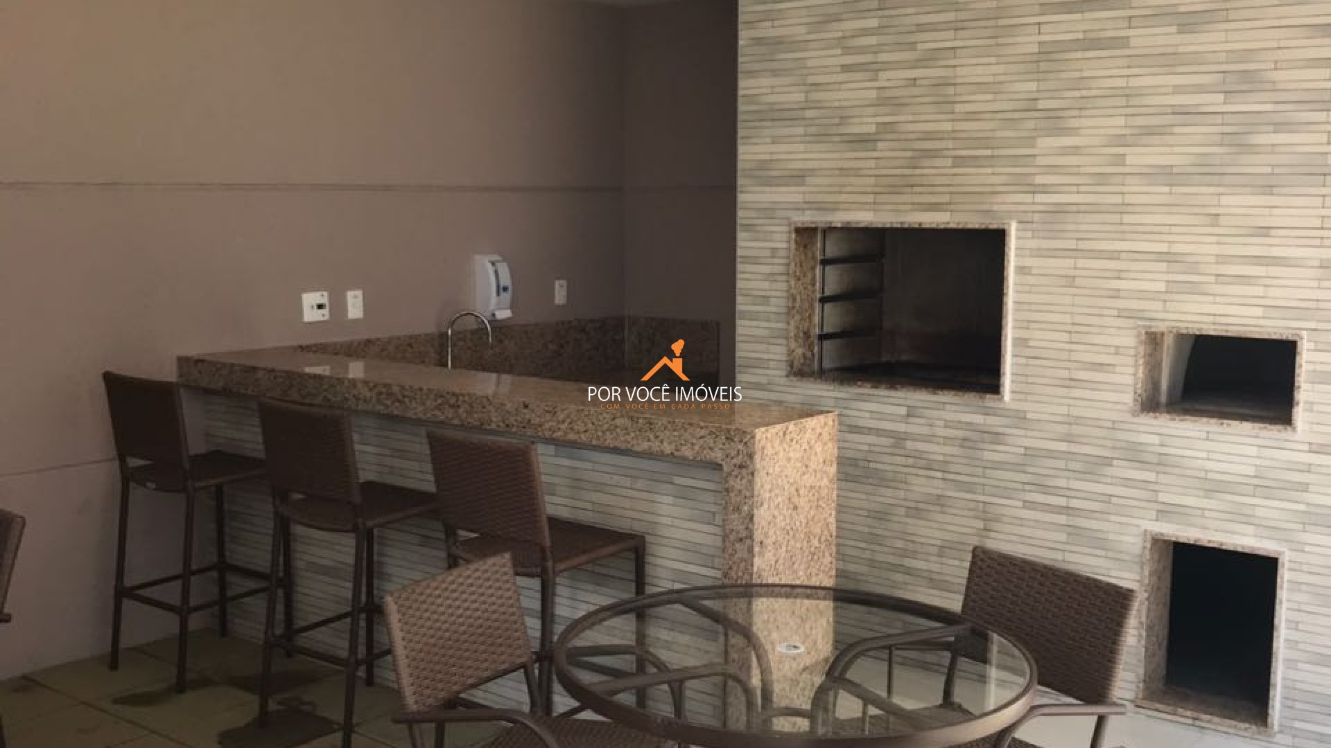 Apartamento com 2 Quartos no Condomínio UP Barra