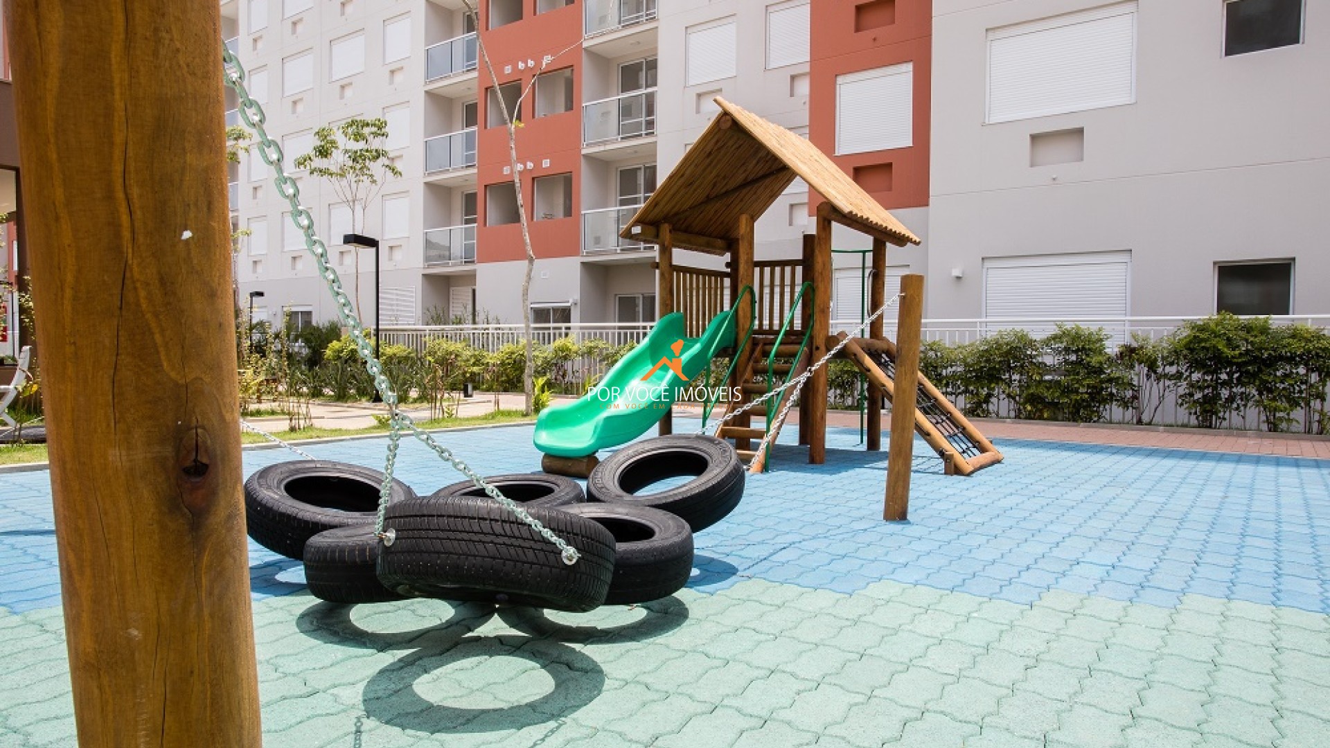Apartamento com 2 Quartos no Condomínio UP Barra