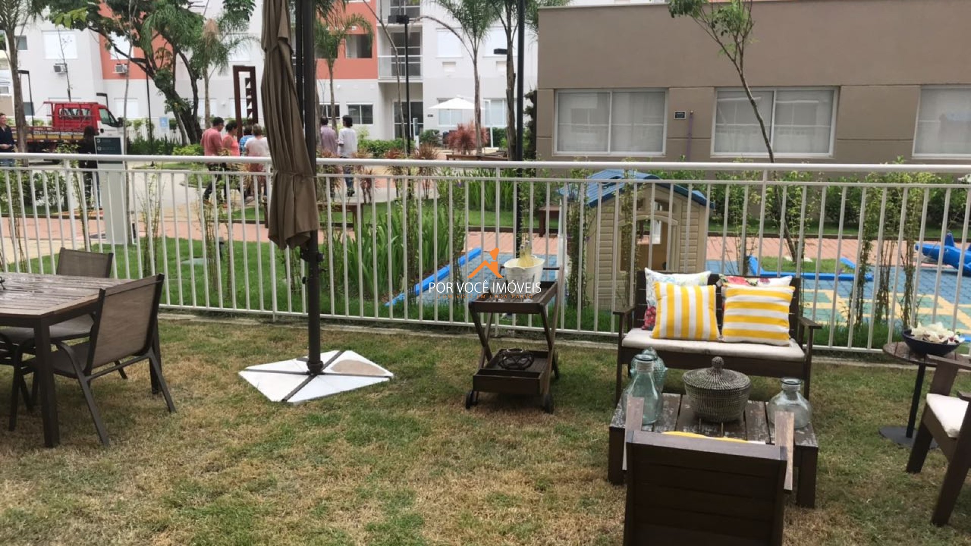 Apartamento com 2 Quartos no Condomínio UP Barra
