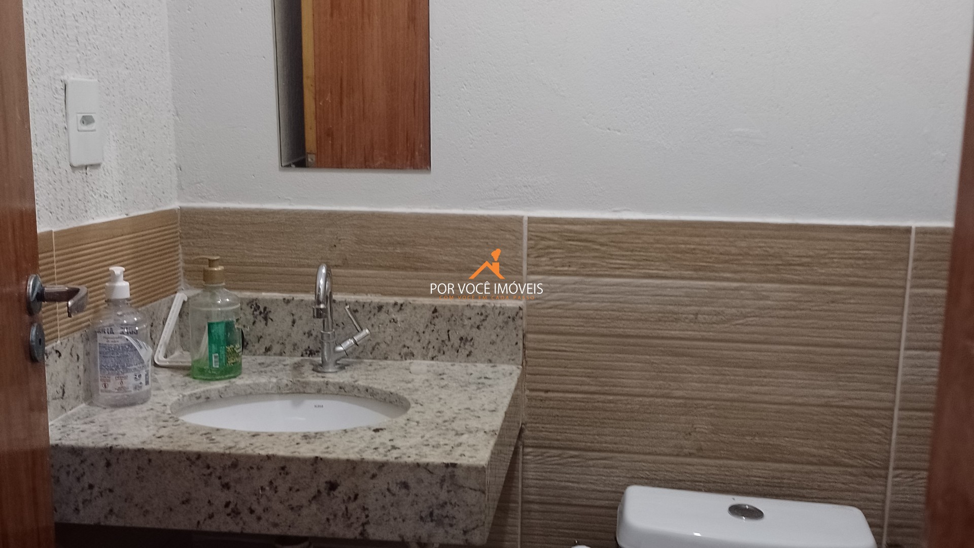 Casa com 2 Quartos no Condomínio Residencial Cachamorra II