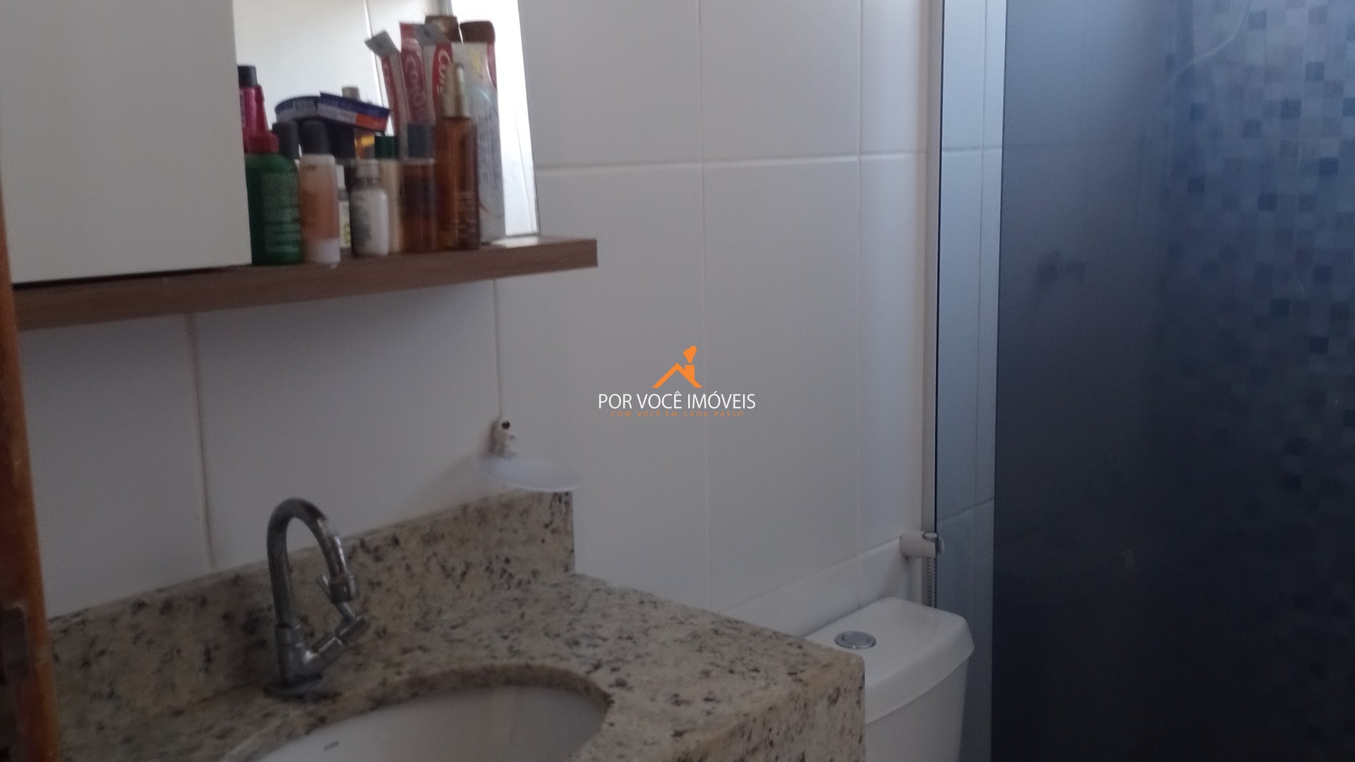 Casa com 2 Quartos no Condomínio Residencial Cachamorra II