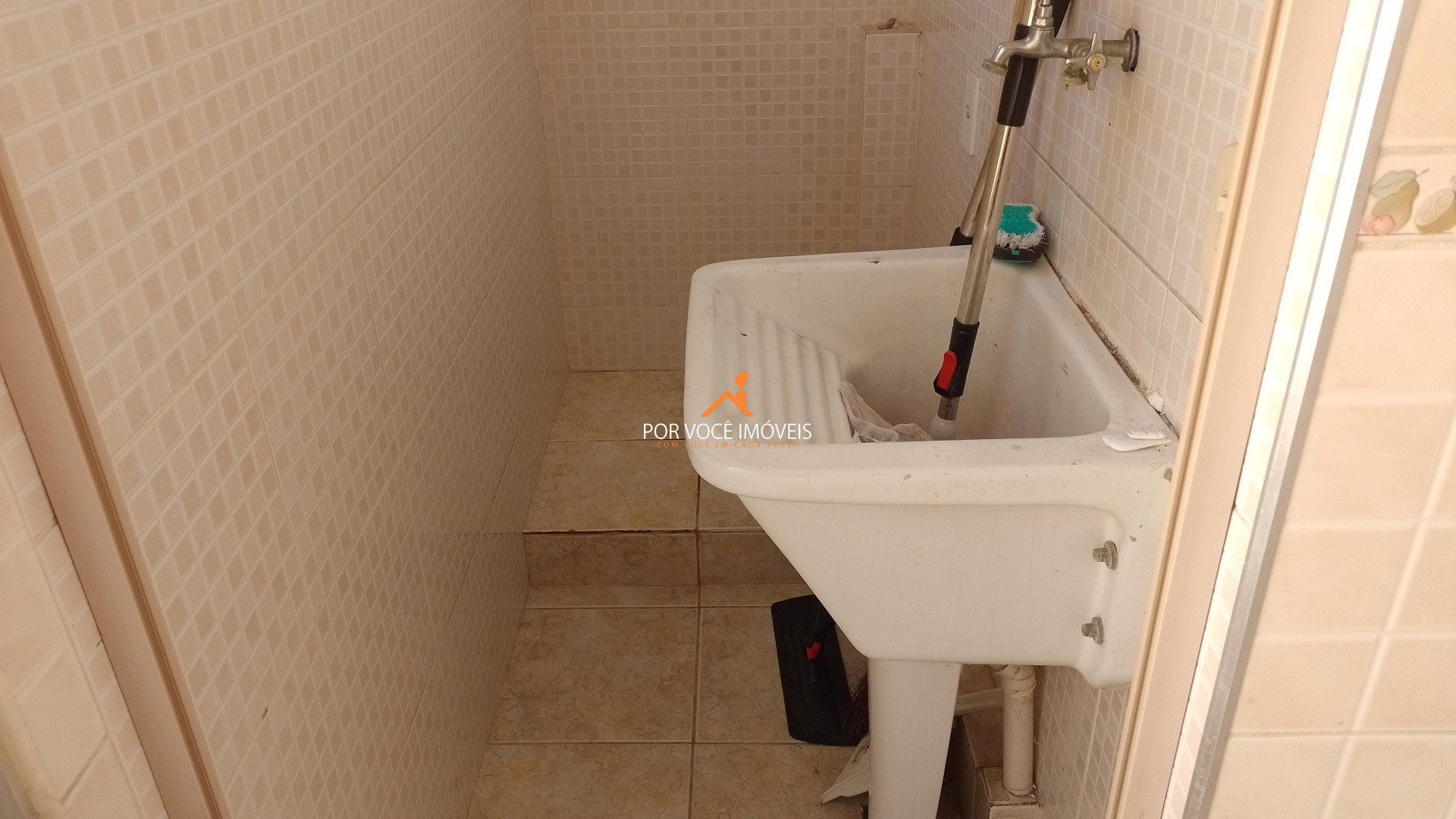 Apartamento com 2 quartos no Conjunto Residencial Marechal do Ar Henrique Raymundo Dyott Fontenelle